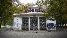&bdquo;Rotondos&ldquo; kavinė Vilniaus Gedimino kalno papėdėje