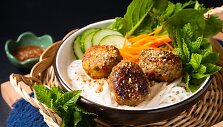 Vietnamieti&scaron;ki mėsos kukuliai