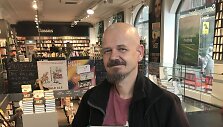 Kimas Leine Kopenhagoje su lietuvi&scaron;ku savo romano leidimu