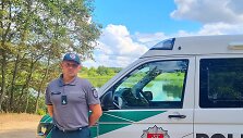 Artūras Ti&scaron;kus, Skuodo rajono Policijos komisariato Veiklos skyriaus vir&scaron;ininkas, per pora savaičių i&scaron; vandens telkinių i&scaron;traukė keturis žmones.