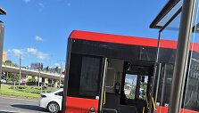Vilniuje, Pilaitės prospekte, stotelėje autobusas pervažiavo moters koją