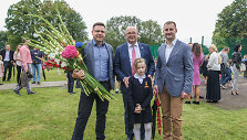 Anūkę į mokyklą Rugsėjo 1-ąją atlydėjęs Visvaldas Matijo&scaron;aitis