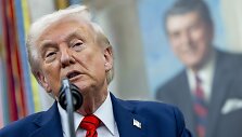 Donaldas Trumpas / Shawn Thew - Pool via CNP / picture alliance / Consolidated News Photos