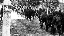 Sovietų kariai įžengia į Lietuvą