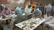 Viename Madrido vienuolyne antradienį buvo ekshumuoti Ispanijos nacionalinio literatūros grando Miguelio de Cervanteso palaikai, praėjus beveik 400 metų po ra&scaron;ytojo mirties.