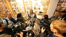 Rūta Meilutytė pristatė savo vardo saldainius &bdquo;Rūtos auksas&ldquo;