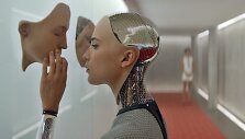 Kadras i&scaron; &bdquo;Ex Machina&ldquo;
