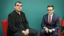Emilis Vėlyvis ir laidos &bdquo;Žinių naujienos&ldquo; vedėjas Timūras Augucevičius