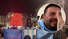 Diego Maradona jaunesnysis &scaron;venčia Argentinos pergalę