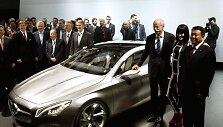 &bdquo;Daimler&ldquo; vadovas Dieteris Zetsche pristato &bdquo;Mercedes-Benz Style Coupe&ldquo;