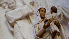 Prancūzijos Bažnyčios užsakytas tyrimas: 216 000 žmonių patyrė lytinį i&scaron;naudojimą