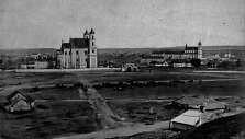 Luki&scaron;kės nuo Tauro kalno 1860 m. Abdono Korzono (1826-1865) fotografijoje, susidraugavęs su sukilėliais, fotografas buvo i&scaron;tremtas ir mirė tremtyje