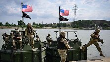JAV kariai
