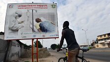 Ebolos virusas ir toliau siaučia Vakarų Afrikoje