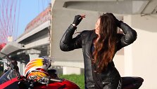 Motociklininkė i&scaron; Rusijos Viktorija