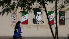 Gatvė Teherane / Majid Asgaripour / via REUTERS