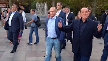 Silvio Berlusconi vizitu i&scaron;rei&scaron;kė palaikymą Vladimirui Putinui