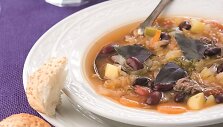 Itali&scaron;ka daržovių sriuba &bdquo;Minestrone&ldquo;
