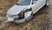 Kauno rajone &bdquo;VW Golf&ldquo; rėžėsi į atitvarus