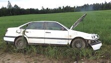 &bdquo;VW Passat&ldquo; vairuotojas žuvo i&scaron;kritęs pro automobilio langą