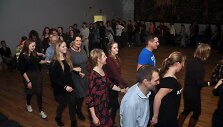 Valakėliuose vyko tradicinių &scaron;okių naktis, skirta Lietuvos valstybės atkūrimui
