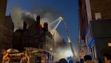 Didelis gaisras nusiaubė prabangų Londono vie&scaron;butį