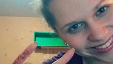 Ramunė. Vertimas i&scaron; gestų kalbos &ndash; &scaron;is gestas rei&scaron;kia &ndash; A&Scaron; TAVE MYLIU 