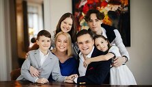 Paulius Gebrauskas su &scaron;eima