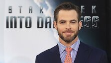 Chrisas Pine'as &scaron;venčia 33-iąjį gimtadienį