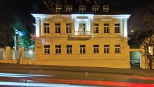 Pastatas Kalinausko g., kur vietoje banko įsikurs mokykla