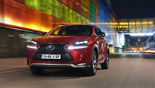 &bdquo;Lexus NX300h&ldquo; su &bdquo;F Sport&ldquo; komplektacija