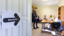 Sekmadienis &ndash; Lietuvos prezidento rinkimų ir referendumo dėl pilietybės diena