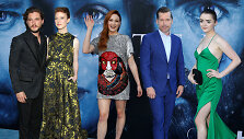 &bdquo;Sostų karų&ldquo; aktoriai (i&scaron; kairės): Kitas Haringtonas ir Rose Leslie, Sophie Turner, Nikolajus Costeris-Waldau ir Maisie Williams