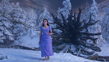 Mackenzie Foy filme &bdquo;Spragtukas ir keturios karalystės&ldquo;