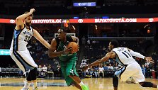 Marcas Gasolis, Ike Ofoegbu ir Mike Conley