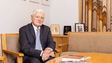 Valdas Adamkus