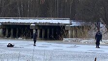 Žvejai pirmadienio popietę ant Danės upės