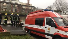 Danės upėje i&scaron;siliejo dyzelinas