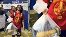 Marc Cucurella ne&scaron;asi trofėjų