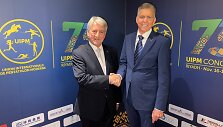 Klausas Schormannas perdavė vadovavimo Tarptautinei &scaron;iuolaikinei penkiakovės federacijai estafetę Robertui Stullui
