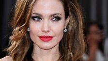 Tobula moteris anot vyrų turėtų turėti Angelinos Jolie lūpas ir skruostikaulius
