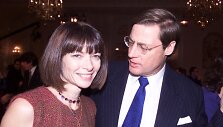 Anna Wintour ir Shelby Bryanas (2000 m.)