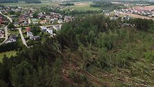 Audros i&scaron;versti medžiai