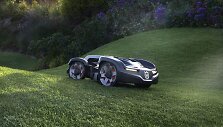 Naujasis &bdquo;Husqvarna&ldquo; žolės pjovimo robotas Automower 435X AWD