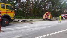 kelyje-vilnius-kaunas-apvirto-vilkikas