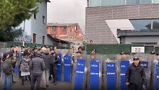 Turkijos policija prie &bdquo;Halk TV&ldquo; kanalo būstinės