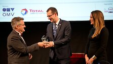  &bdquo;European Gas Conference Awards 2015&ldquo; apdovanota &bdquo;Klaipėdos nafta&ldquo;  James Spicer.