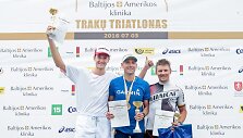 Laurynas Mykolaitis per vidurį