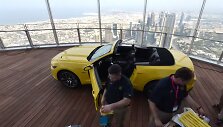 &bdquo;Ford Mustang&ldquo; surenkamas &bdquo;Burj Khalifa&ldquo; pastate