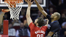 Donatas Motiejūnas ir Adreianas Payne'as